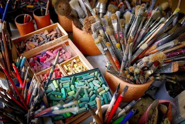 Cómo utilizar tus habilidades creativas para ganar dinero fácil