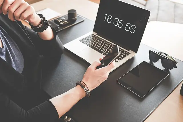 10 Estrategias para Ganar Dinero Fácil Online