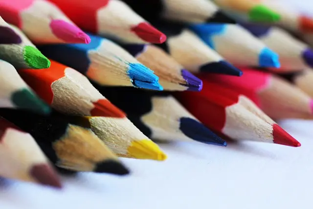 Cómo ganar dinero fácil con tus talentos artísticos