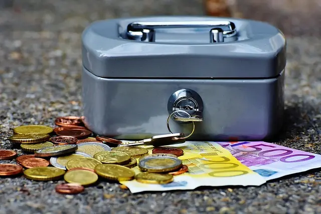 Cómo emplear tus habilidades para ganar dinero fácil en línea